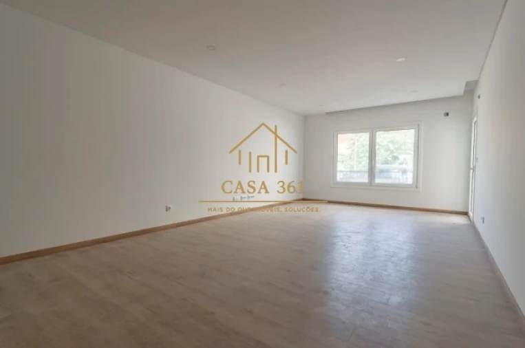Apartamento T3 para Venda em Castanheira do Ribatejo e Cachoeiras Foto 3