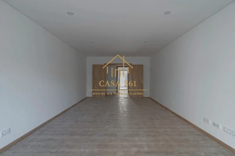 Apartamento T3 para Venda em Castanheira do Ribatejo e Cachoeiras Foto 4