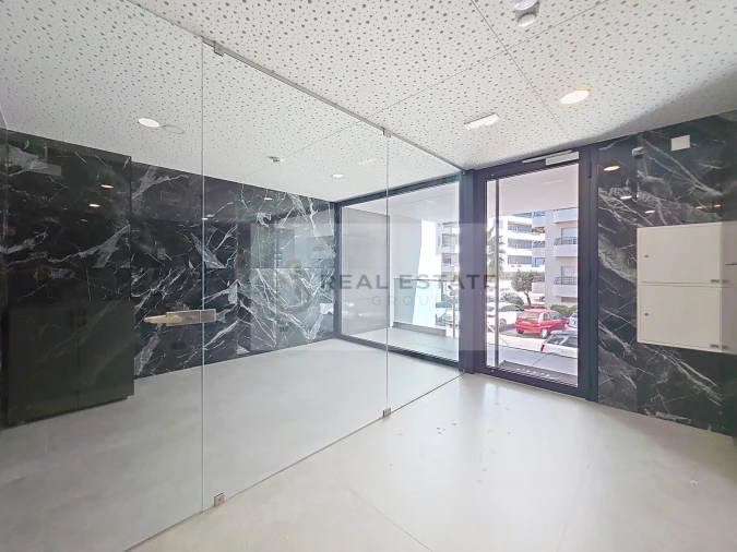 Apartamento T2 para Venda em Portimão Foto 23