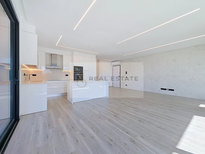 Apartamento T2 para Venda em Portimão Foto 4