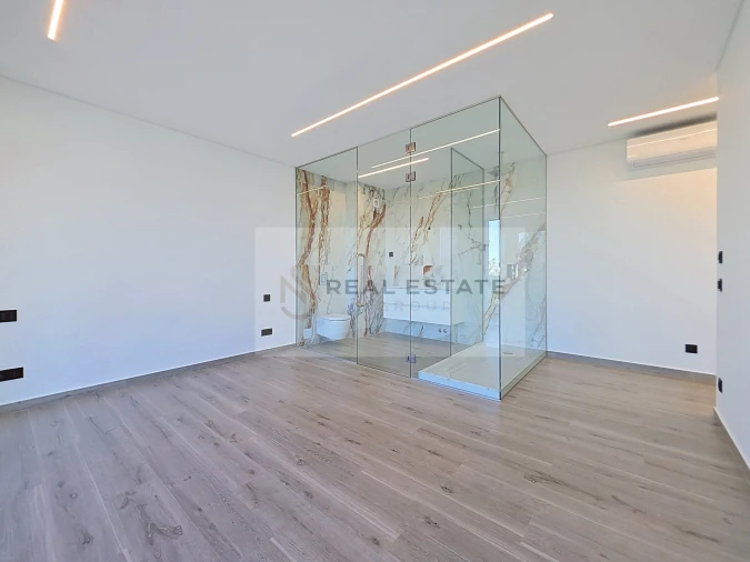 Apartamento T2 para Venda em Portimão Foto 12