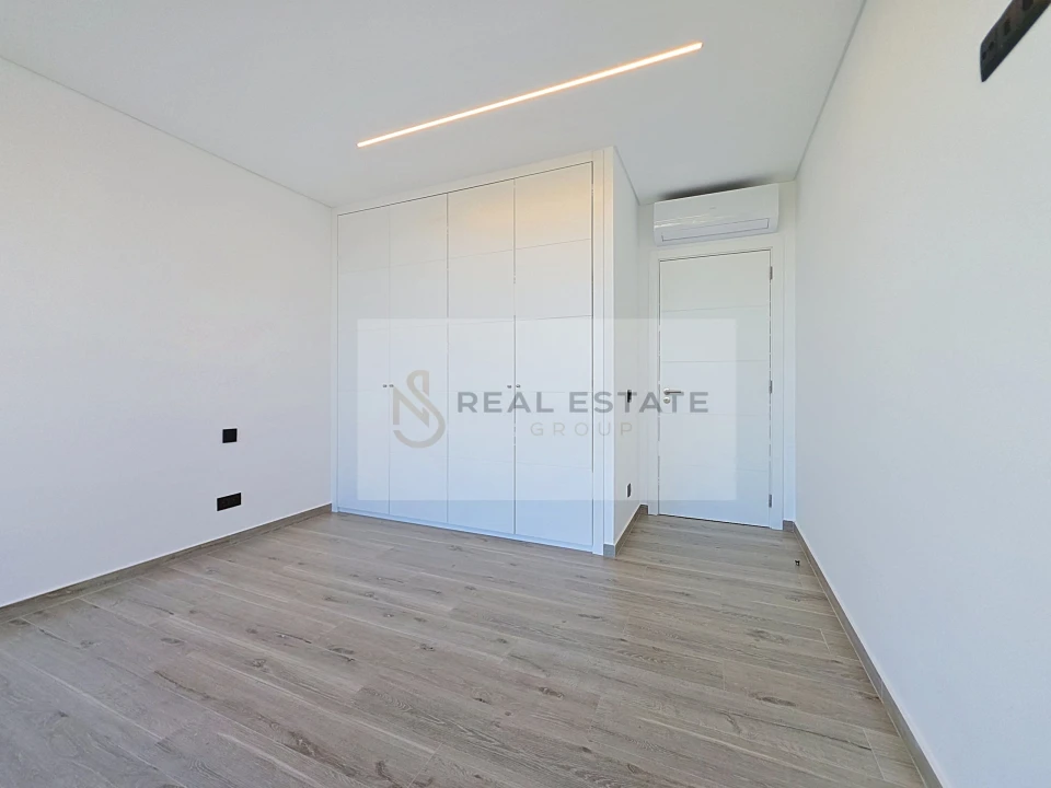 Apartamento T2 para Venda em Portimão Foto 10
