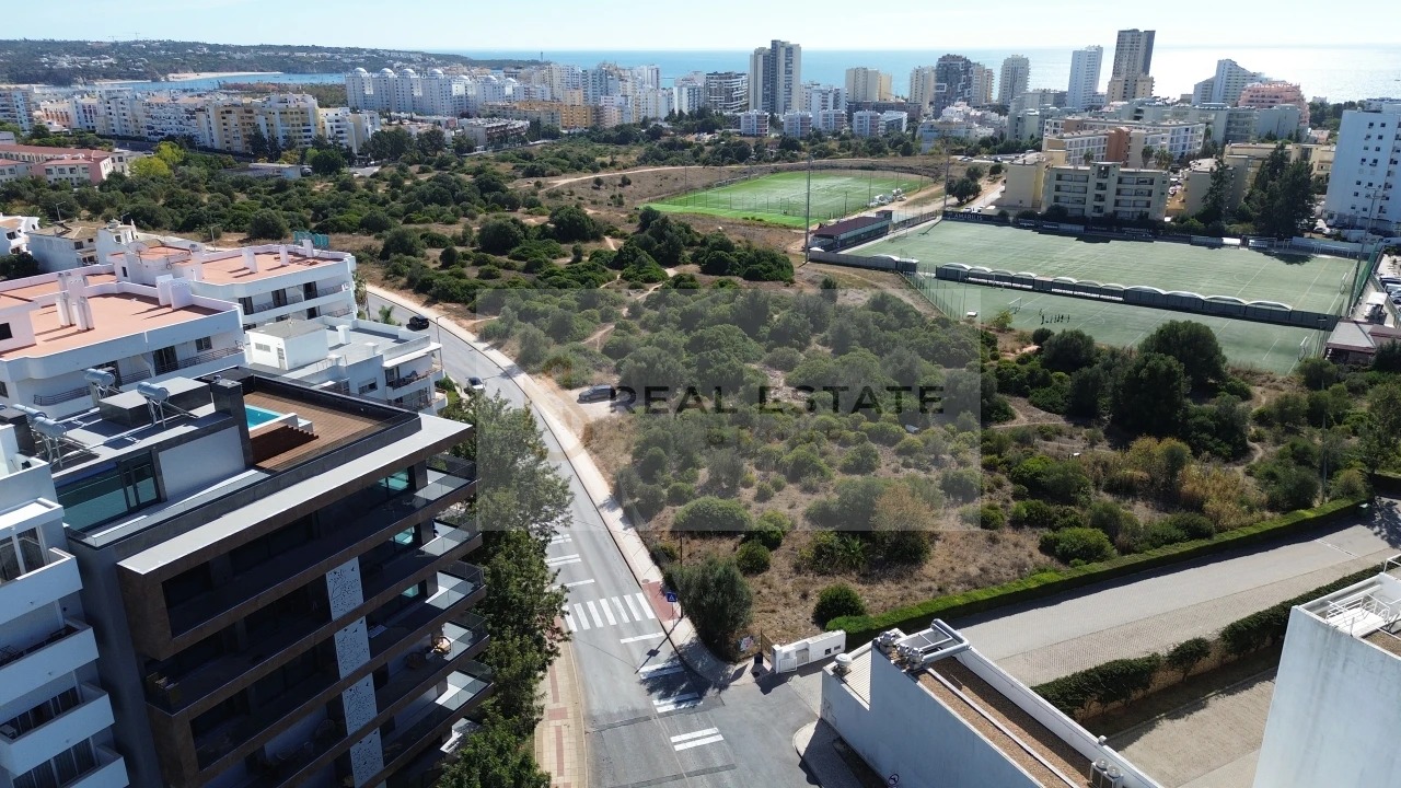 Apartamento T2 para Venda em Portimão Foto 30