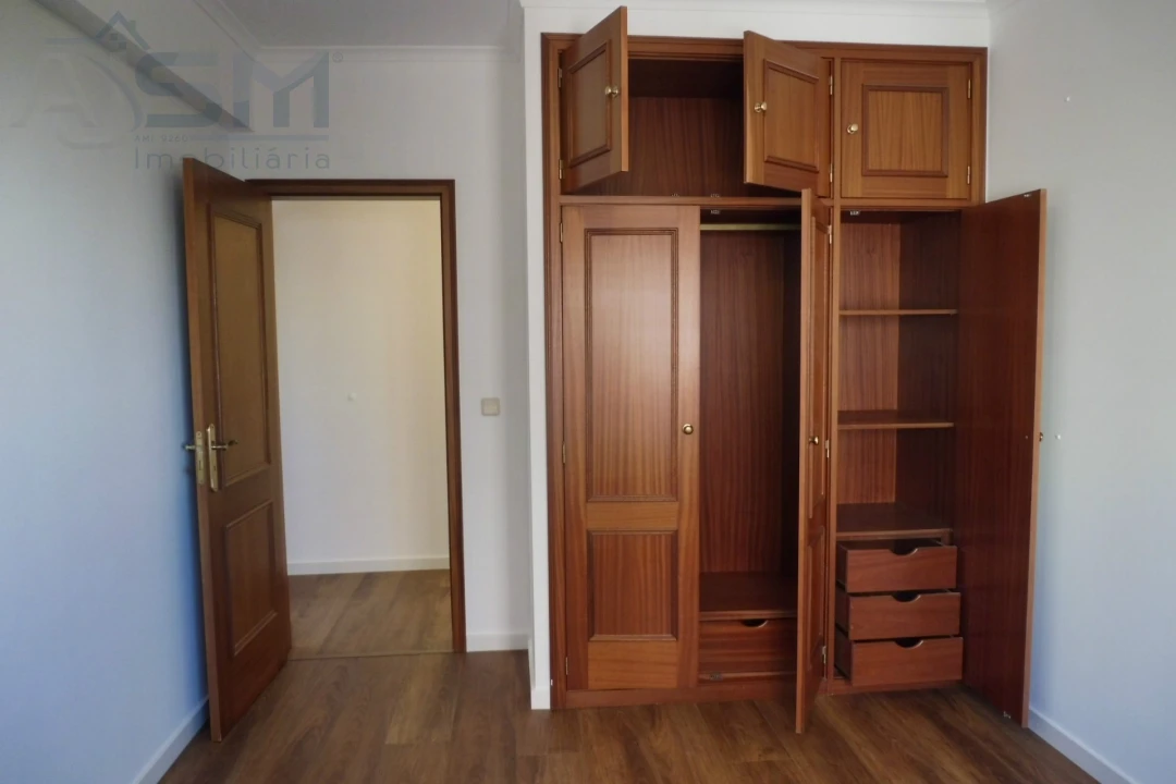 Apartamento T2 para Arrendamento em Cacém e São Marcos Foto 9