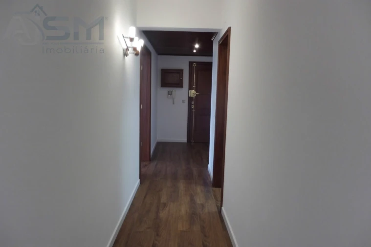 Apartamento T2 para Arrendamento em Cacém e São Marcos Foto 8