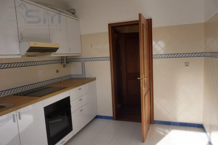 Apartamento T2 para Arrendamento em Cacém e São Marcos Foto 7