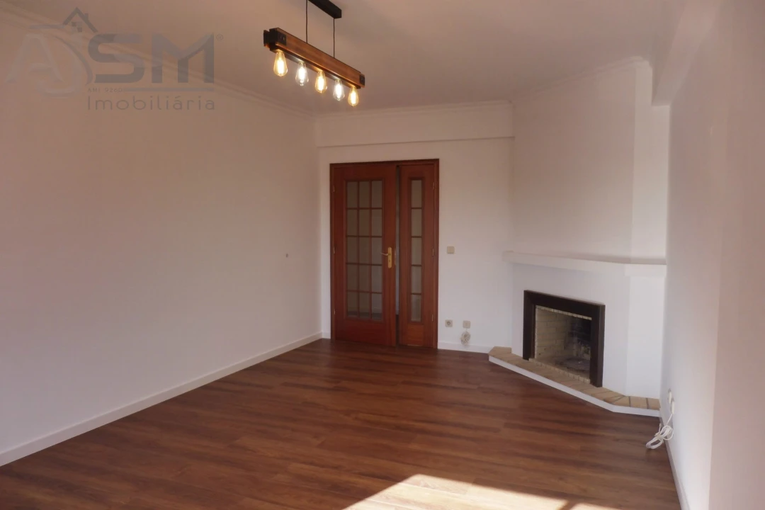 Apartamento T2 para Arrendamento em Cacém e São Marcos Foto 3