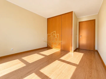 Apartamento T1 para Venda em Lordelo do Ouro e Massarelos