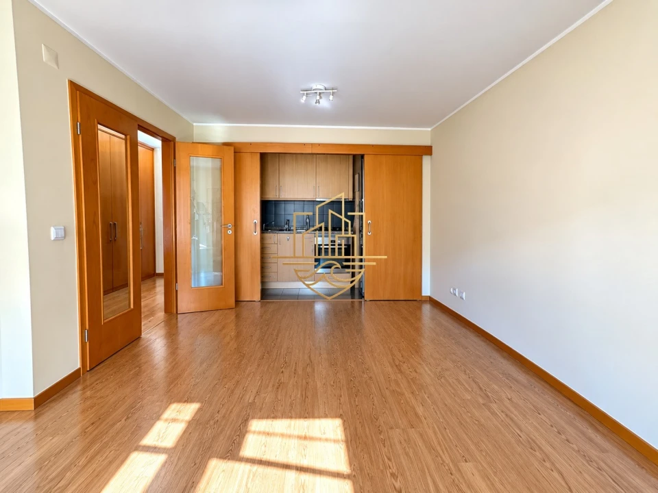 Apartamento T1 para Venda em Lordelo do Ouro e Massarelos Foto 10