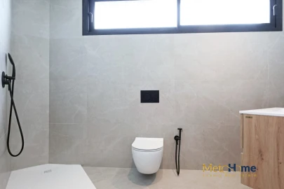 Moradia T5 para Venda em Madalena
