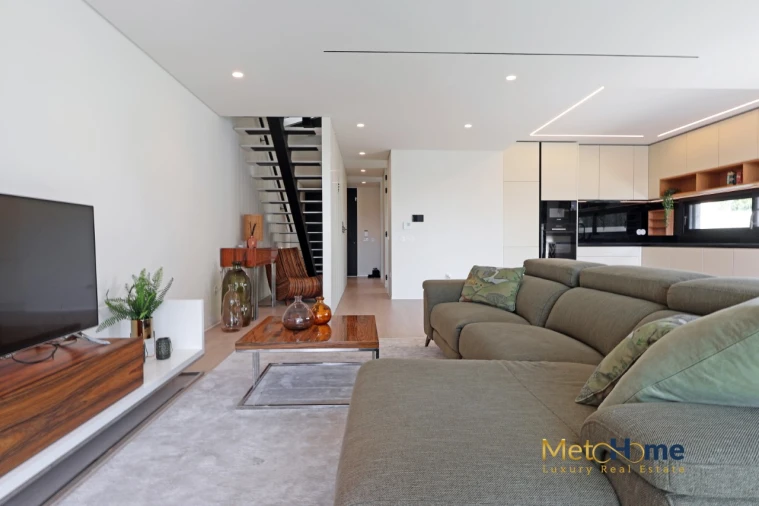 Moradia T5 para Venda em Madalena Foto 15