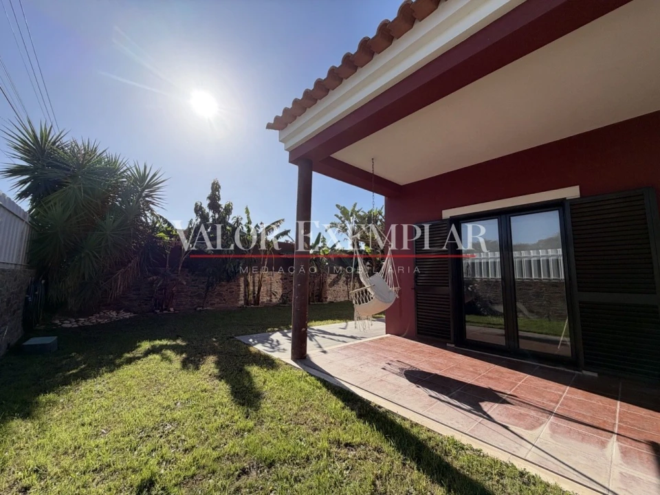 Moradia T4 para Venda em Atalaia e Alto Estanqueiro-Jardia Foto 3