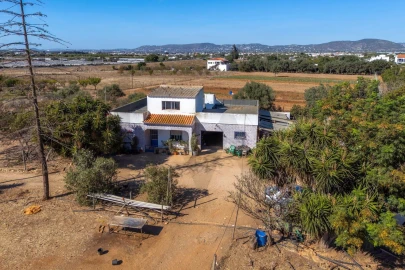 Moradia T3 para Venda em Faro (Sé e São Pedro)