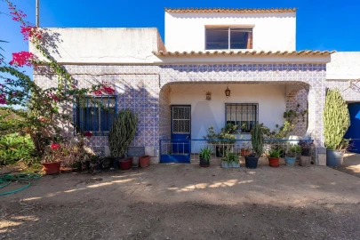 Moradia T3 para Venda em Faro (Sé e São Pedro)