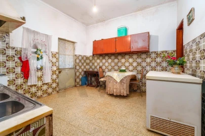 Moradia T3 para Venda em Faro (Sé e São Pedro)