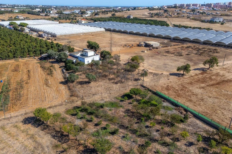 Moradia T3 para Venda em Faro (Sé e São Pedro) Foto 49