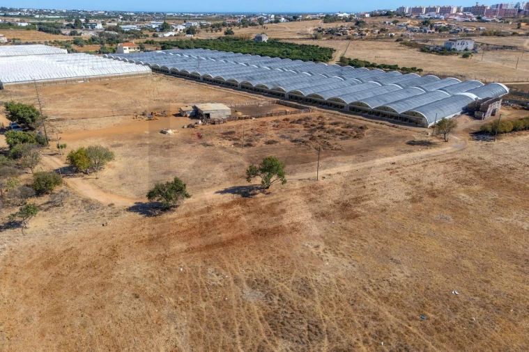 Moradia T3 para Venda em Faro (Sé e São Pedro) Foto 57