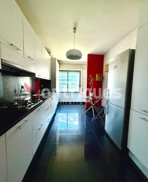 Apartamento T2 para Arrendamento em Parque das Nações