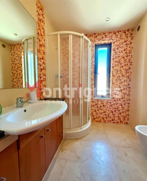Apartamento T2 para Arrendamento em Parque das Nações