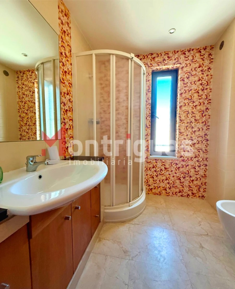 Apartamento T2 para Arrendamento em Parque das Nações Foto 14