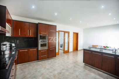 Moradia T3 para Venda em Calhetas