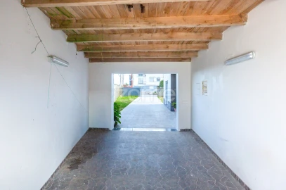 Moradia T3 para Venda em Calhetas