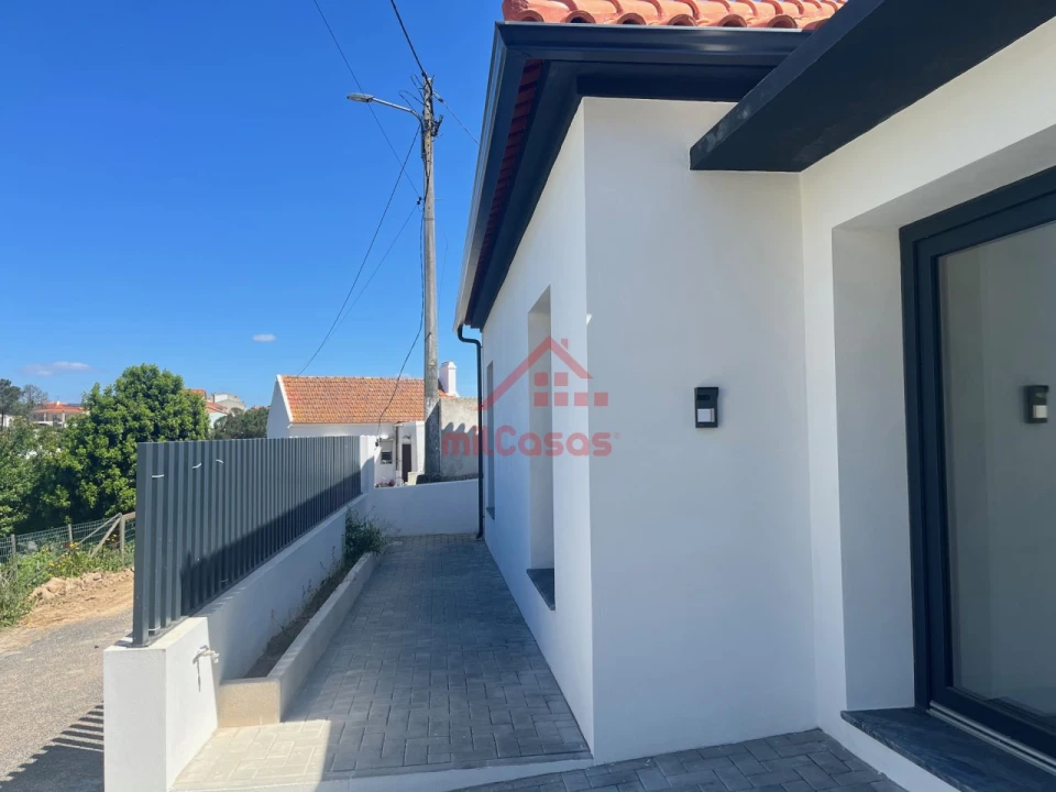 Moradia T3 para Venda em Santa Maria, São Pedro e Matacães Foto 28