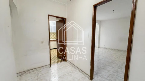 Apartamento T2 para Venda em Oeiras e São Julião da Barra, Paço de Arcos e Caxias