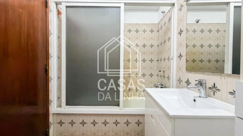 Apartamento T2 para Venda em Oeiras e São Julião da Barra, Paço de Arcos e Caxias