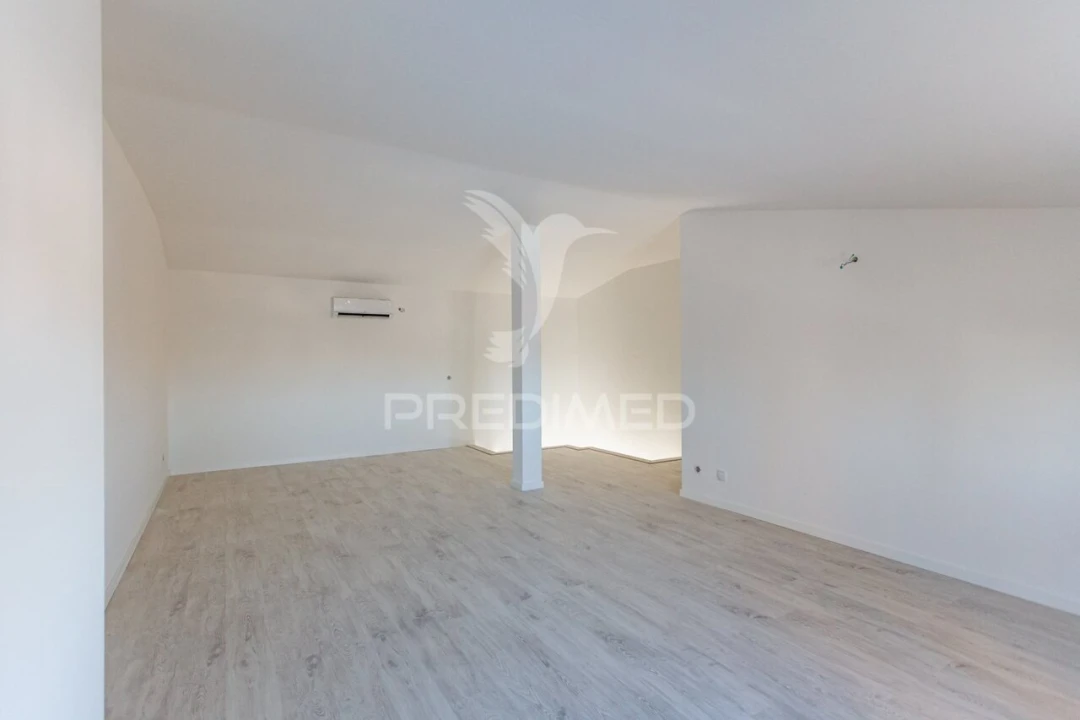 Apartamento T3 para Venda em Seixal, Arrentela e Aldeia de Paio Pires Foto 22
