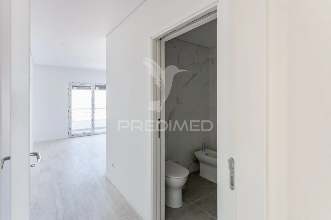 Apartamento T3 para Venda em Seixal, Arrentela e Aldeia de Paio Pires Foto 16