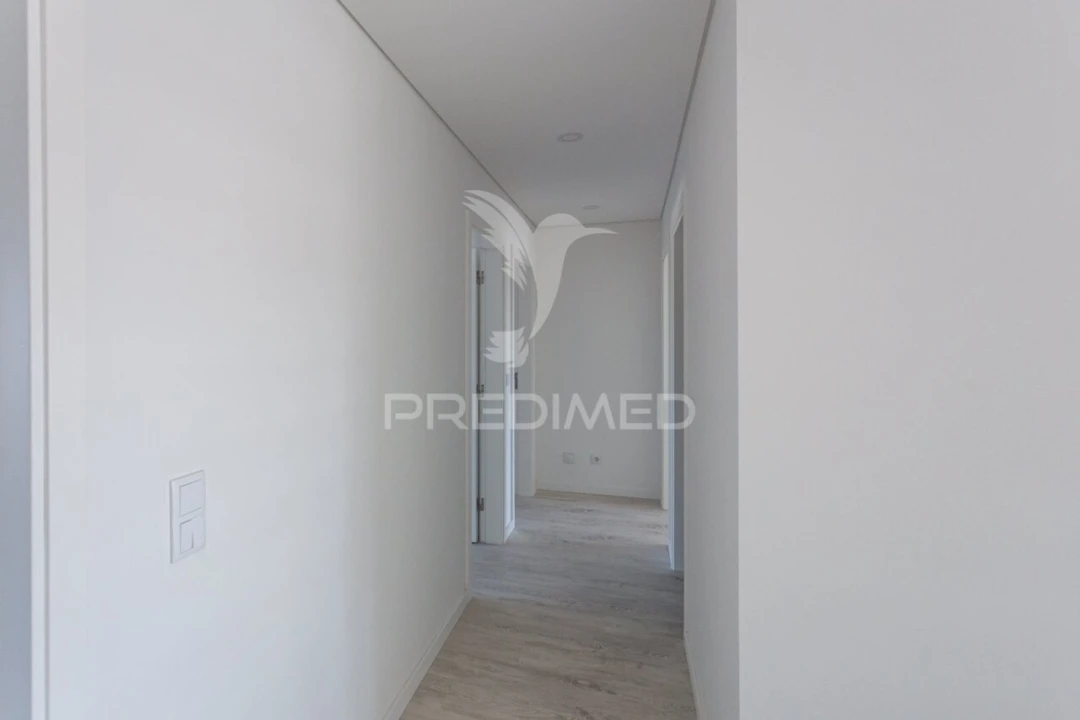 Apartamento T3 para Venda em Seixal, Arrentela e Aldeia de Paio Pires Foto 9