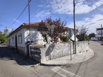 Moradia T3 para Venda em Nossa Senhora da Piedade