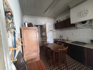Moradia T3 para Venda em Nossa Senhora da Piedade