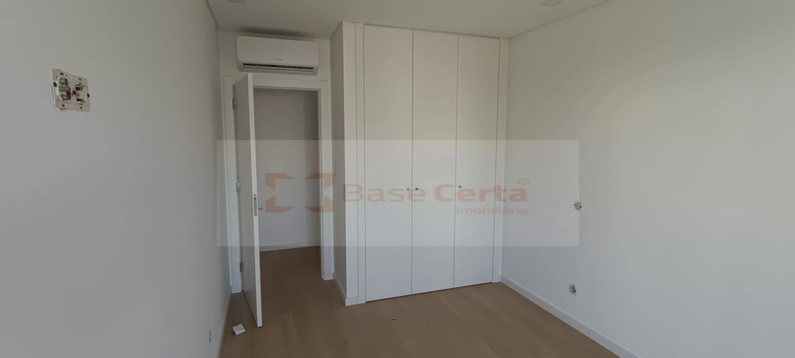 Apartamento T3 para Venda em Vialonga Foto 34