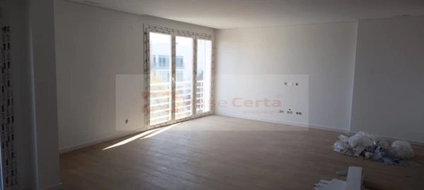 Apartamento T3 para Venda em Vialonga