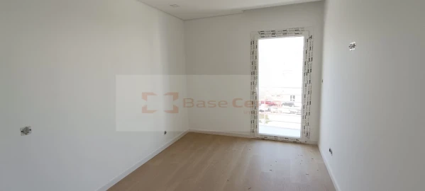Apartamento T3 para Venda em Vialonga