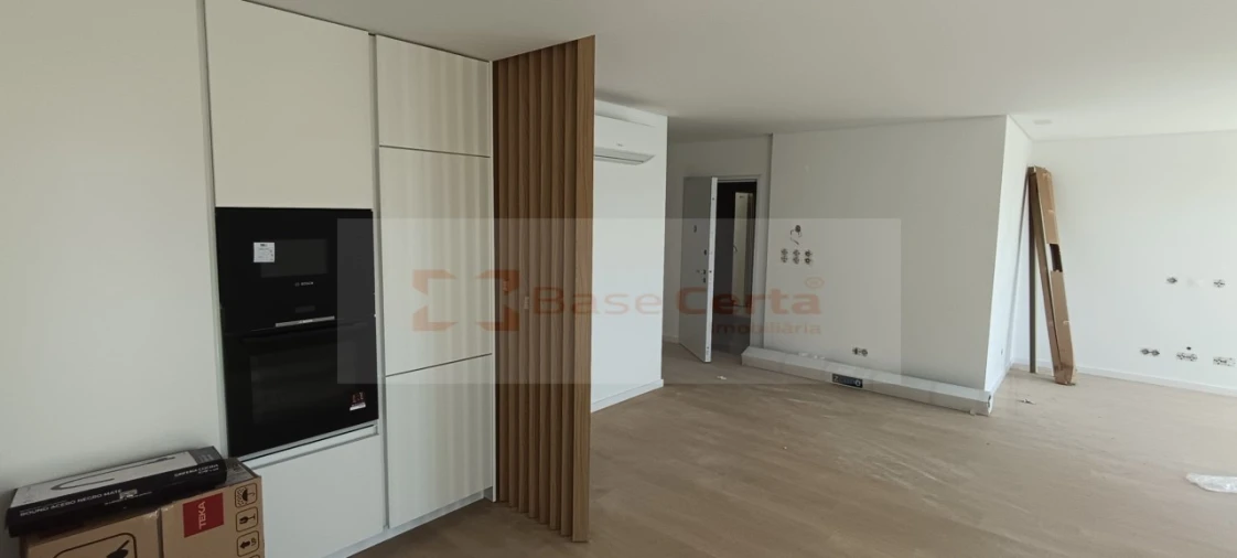 Apartamento T3 para Venda em Vialonga Foto 4