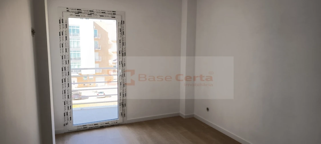 Apartamento T3 para Venda em Vialonga Foto 36