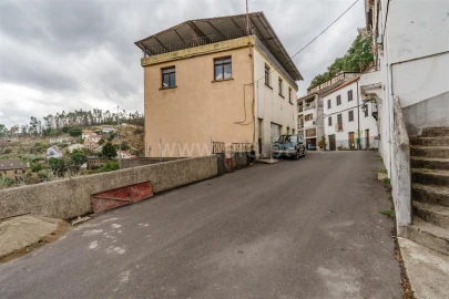 Prédio para Venda em Sobral de São Miguel