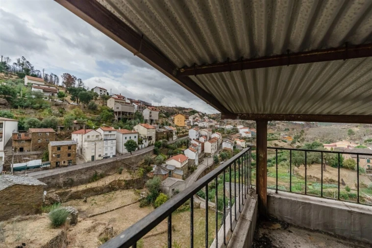 Prédio para Venda em Sobral de São Miguel Foto 13