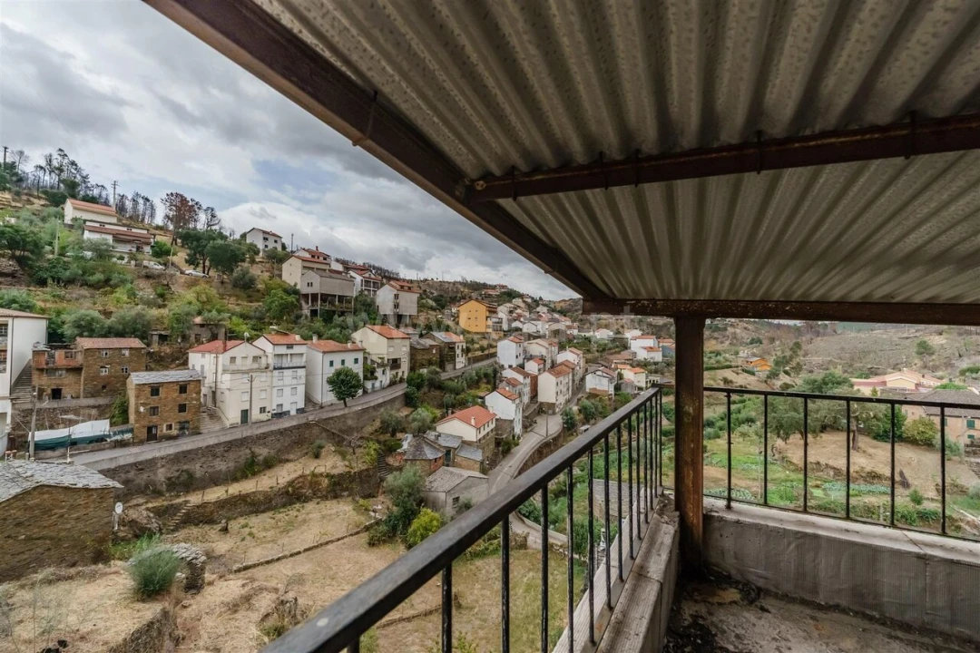 Prédio para Venda em Sobral de São Miguel Foto 13