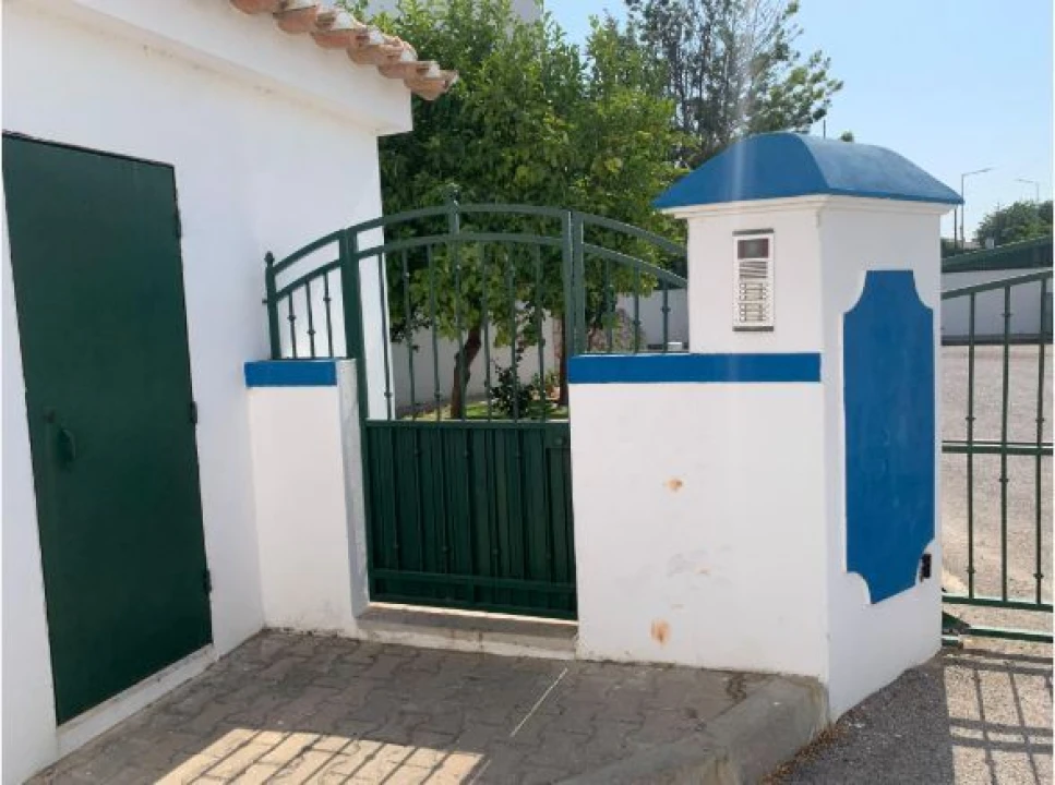 Apartamento T3 para Venda em Ferreiras Foto 4