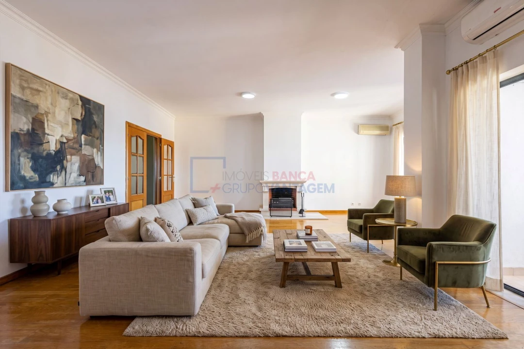 Apartamento T4 para Venda em Marvila, Ribeira Santarém, São Salvador, São Nicolau Foto 1
