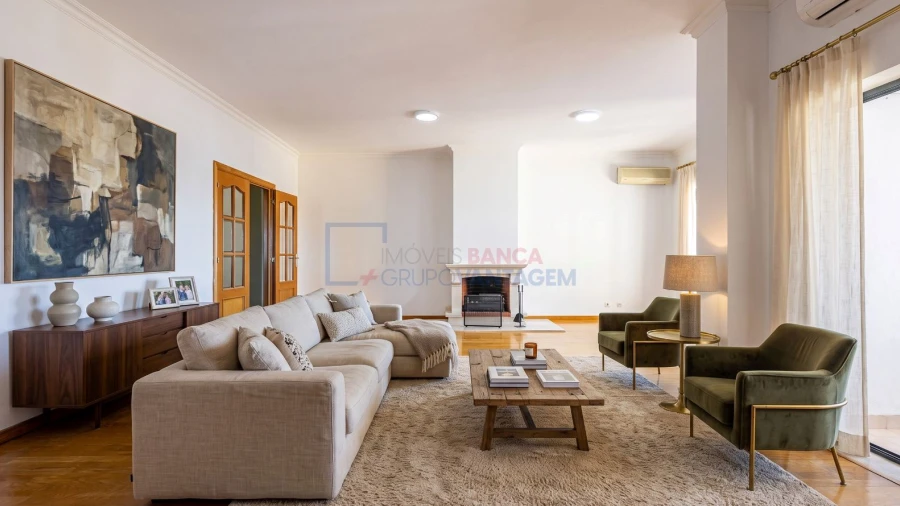 Apartamento T4 para Venda em Marvila, Ribeira Santarém, São Salvador, São Nicolau