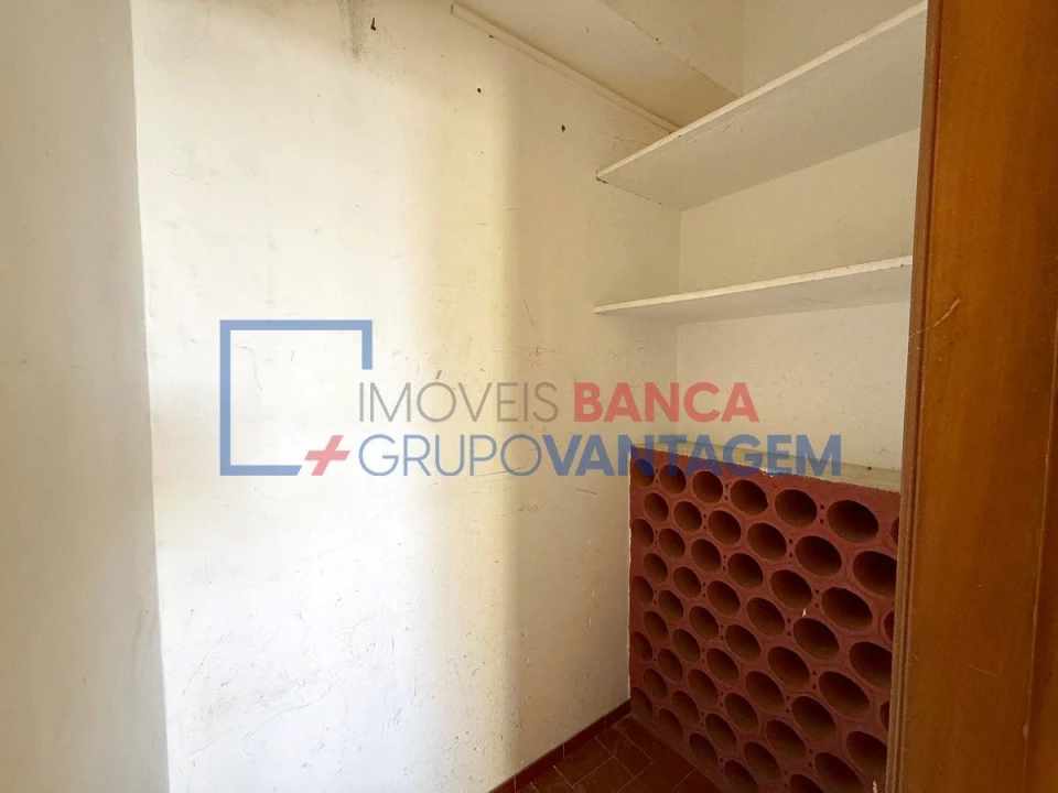 Apartamento T2 para Venda em Pontinha e Famões Foto 10
