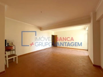 Apartamento T2 para Venda em Pontinha e Famões
