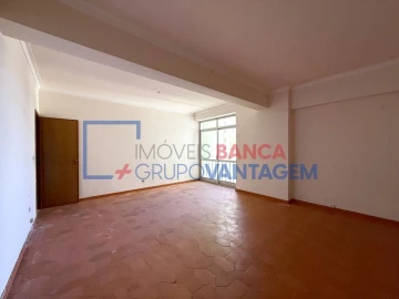 Apartamento T2 para Venda em Pontinha e Famões