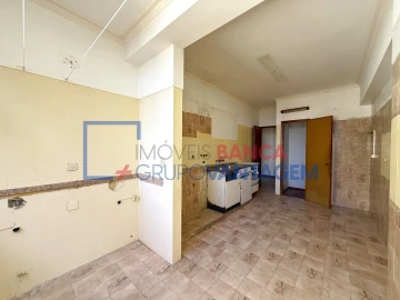 Apartamento T2 para Venda em Pontinha e Famões