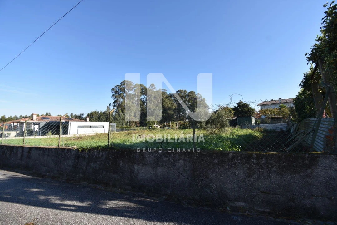 Terreno para Venda em Areias, Sequeirô, Lama e Palmeira Foto 2